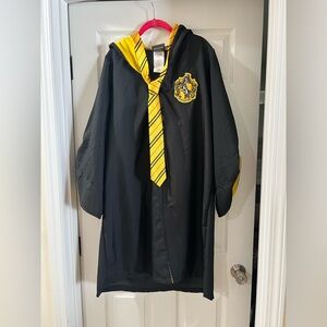 Harry Potter hooded cape with Tie: Hufflepuff Unisex